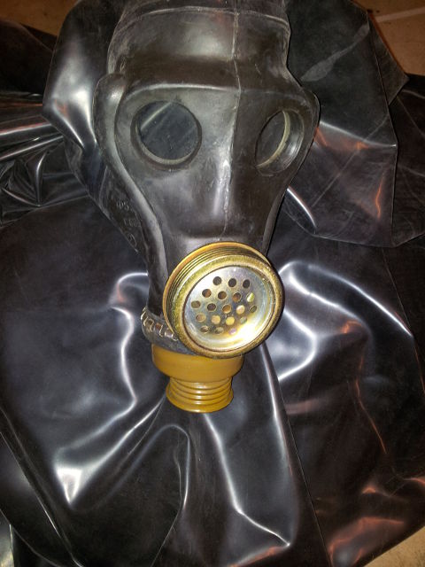 Latex Maske