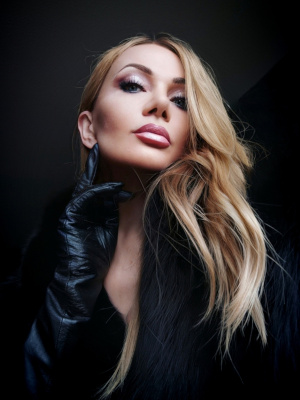 Mistress Zahra Johnson